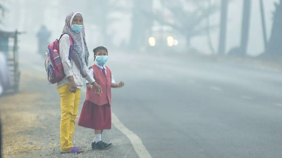 Warga Musi Rawas dampak kabut asap