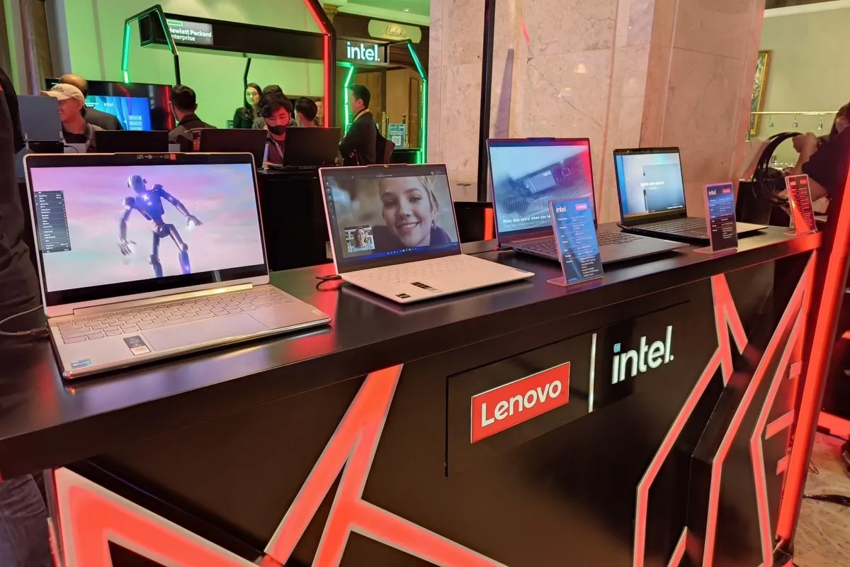 pengiriman PC Lenovo