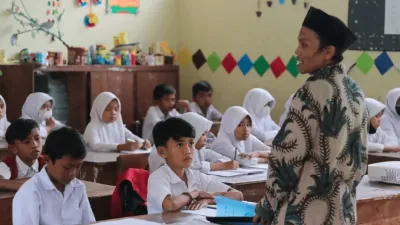 Guru Madrasah Tertinggal, FGSNI Soroti Disparitas Negara