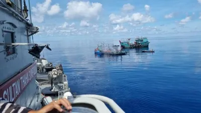 Aksi Cepat Bakamla Intersepsi Kapal Asing di Laut Natuna