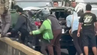 Drama Pelarian Pengemudi Pelat Palsu di Gunung Sahari Berujung Pidana