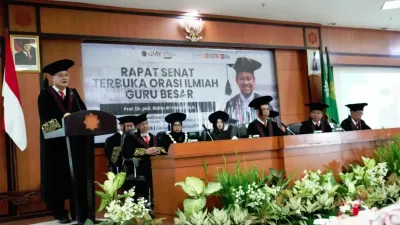 Ridho Al Hamdi Dikukuhkan Guru Besar, Angkat Isu Disfungsi Partai