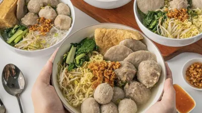 Bakso Wonogiri Dibagikan Gratis di Hari Jadi ke-285