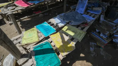 Banjir Sapu Dokumen Sekolah, Kemendikdasmen Siapkan Layanan Ulang