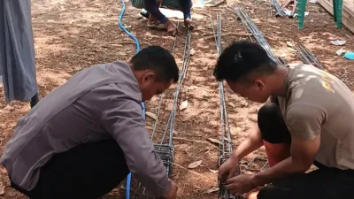 Brimob Pekalongan Bangun Rumah Gratis, Beri Harapan Anak Kusmono Yang Putus Sekolah