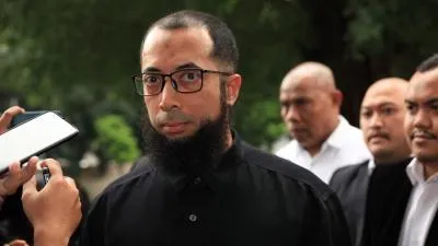 Khalid Basalamah Ungkap Alasan Percaya Kuota Haji Khusus