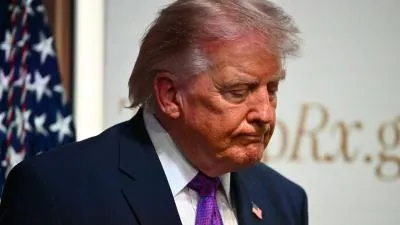 Trump Buka Peluang Gabung Gempur Houthi Usai Riyadh Diserang