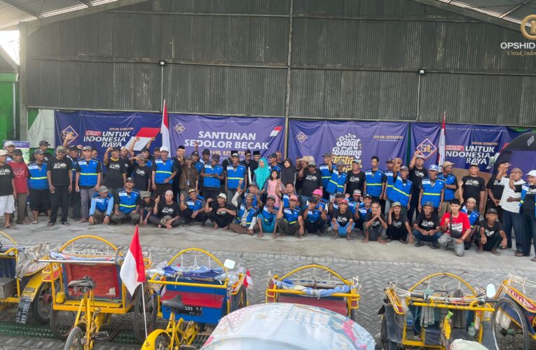 BPJS dan Sehat Tentrem Serahkan Santunan untuk Tukang Becak di Jombang