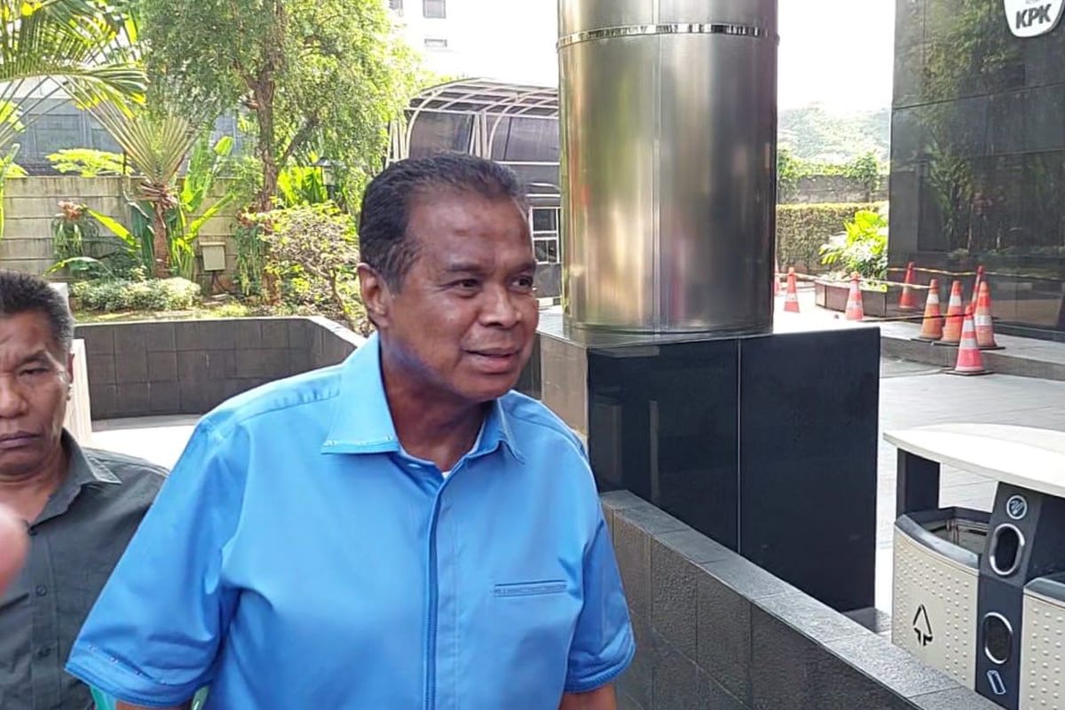 Bos Maktour Fuad Hasan Masyhur