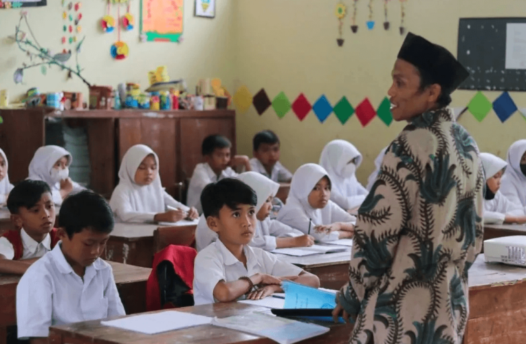 Guru Madrasah Tertinggal, FGSNI Soroti Disparitas Negara