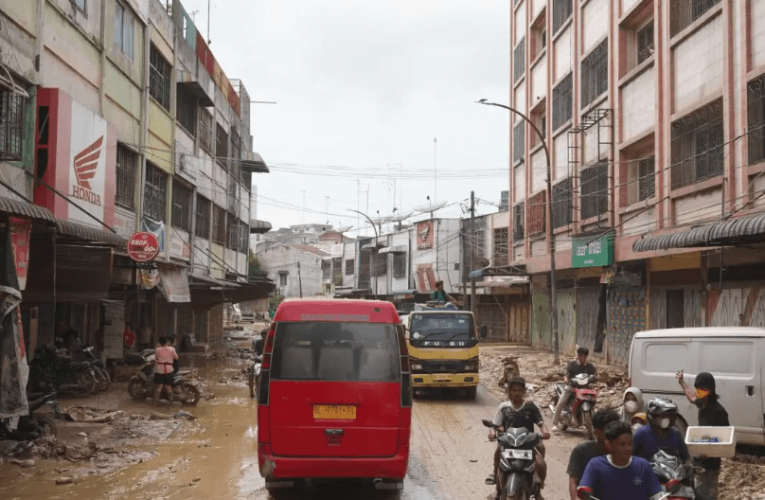 Banjir Sumatera Tewaskan 962 Orang, Skala Krisis Kian Meluas