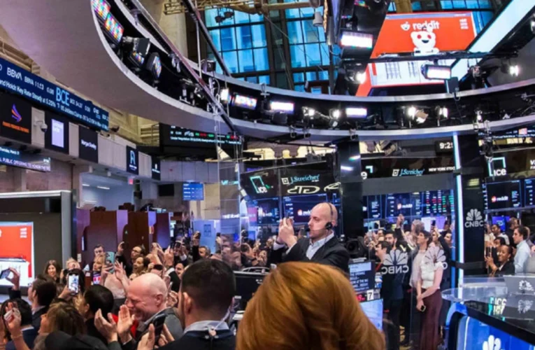 Harga Minyak Dunia Melonjak, Dow Jones dan Nasdaq Langsung Terguncang