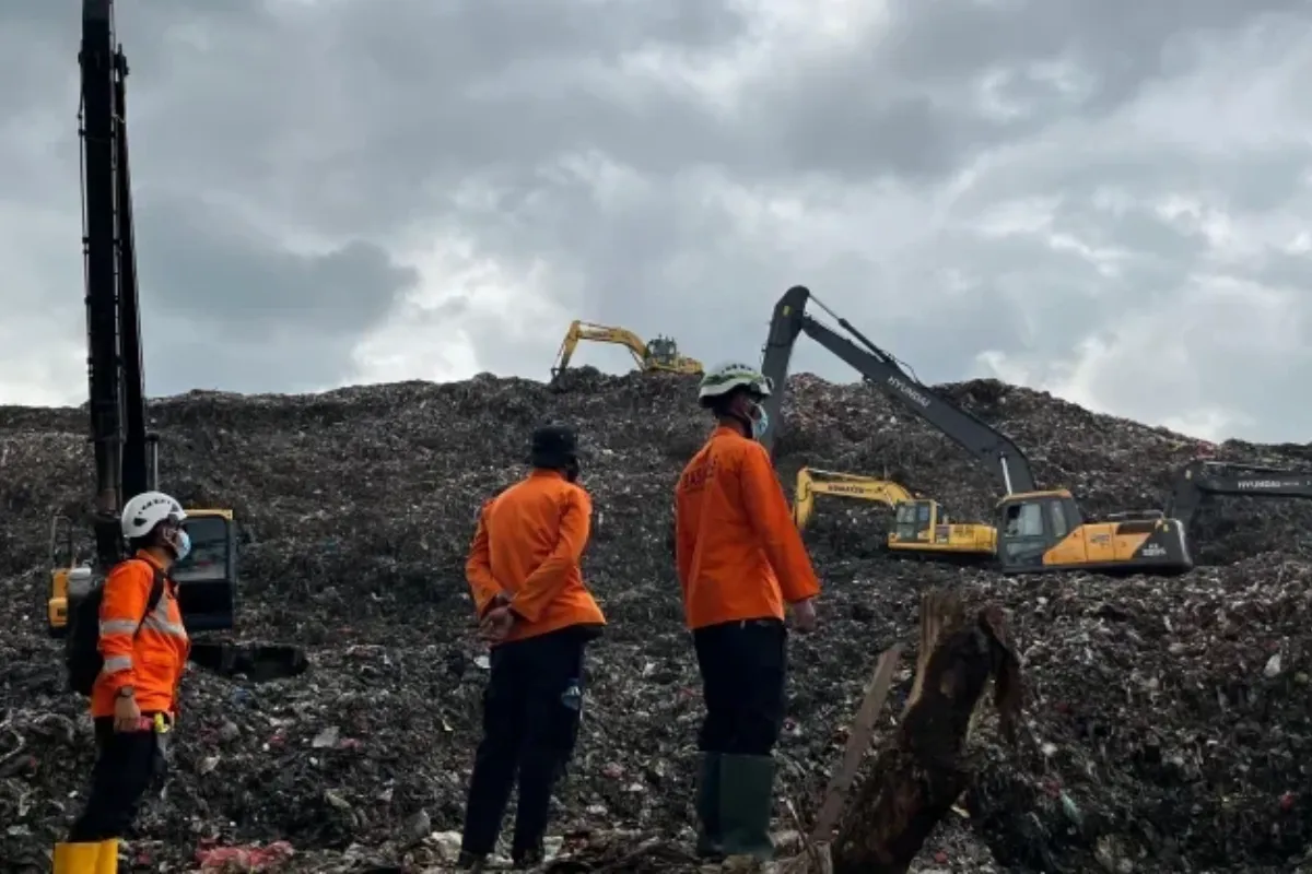 Longsor Bantar Gebang