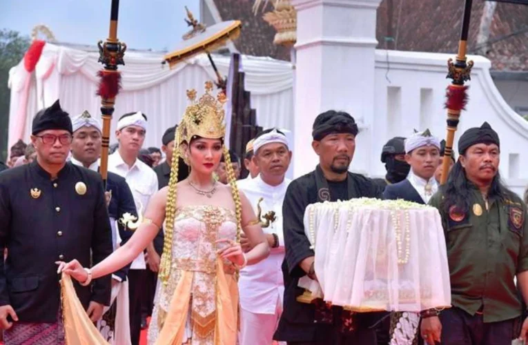 Mahkota Binokasih