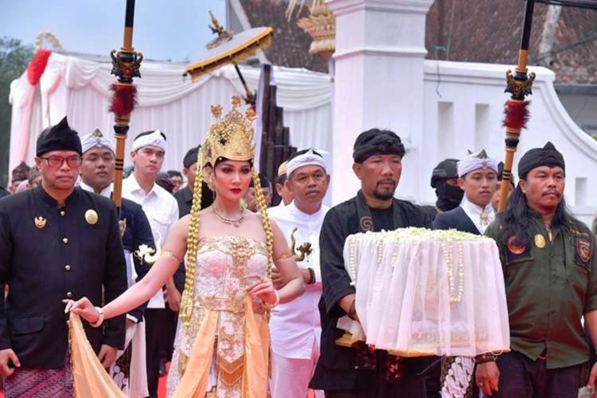 Mahkota Binokasih