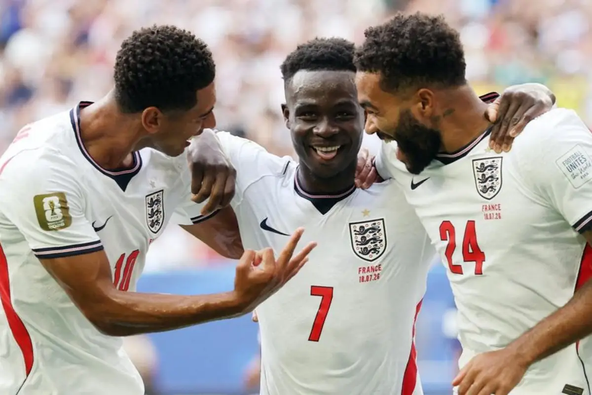 Bukayo Saka hat-trick
